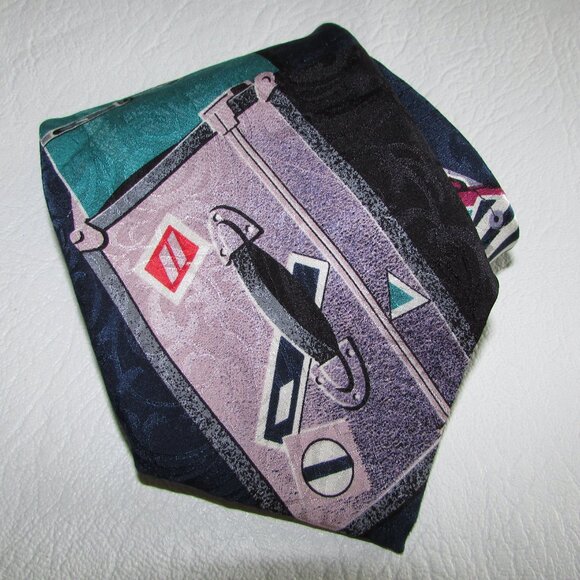 BOSA Tennis Themed Silk Tie - Picture 6 of 6